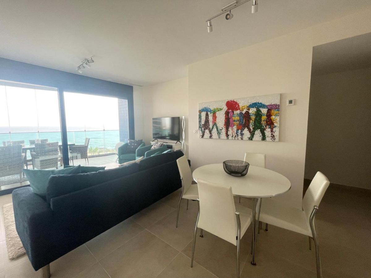 Apartamento En Sea Senses Freya ตอร์เรเวียคา ภายนอก รูปภาพ