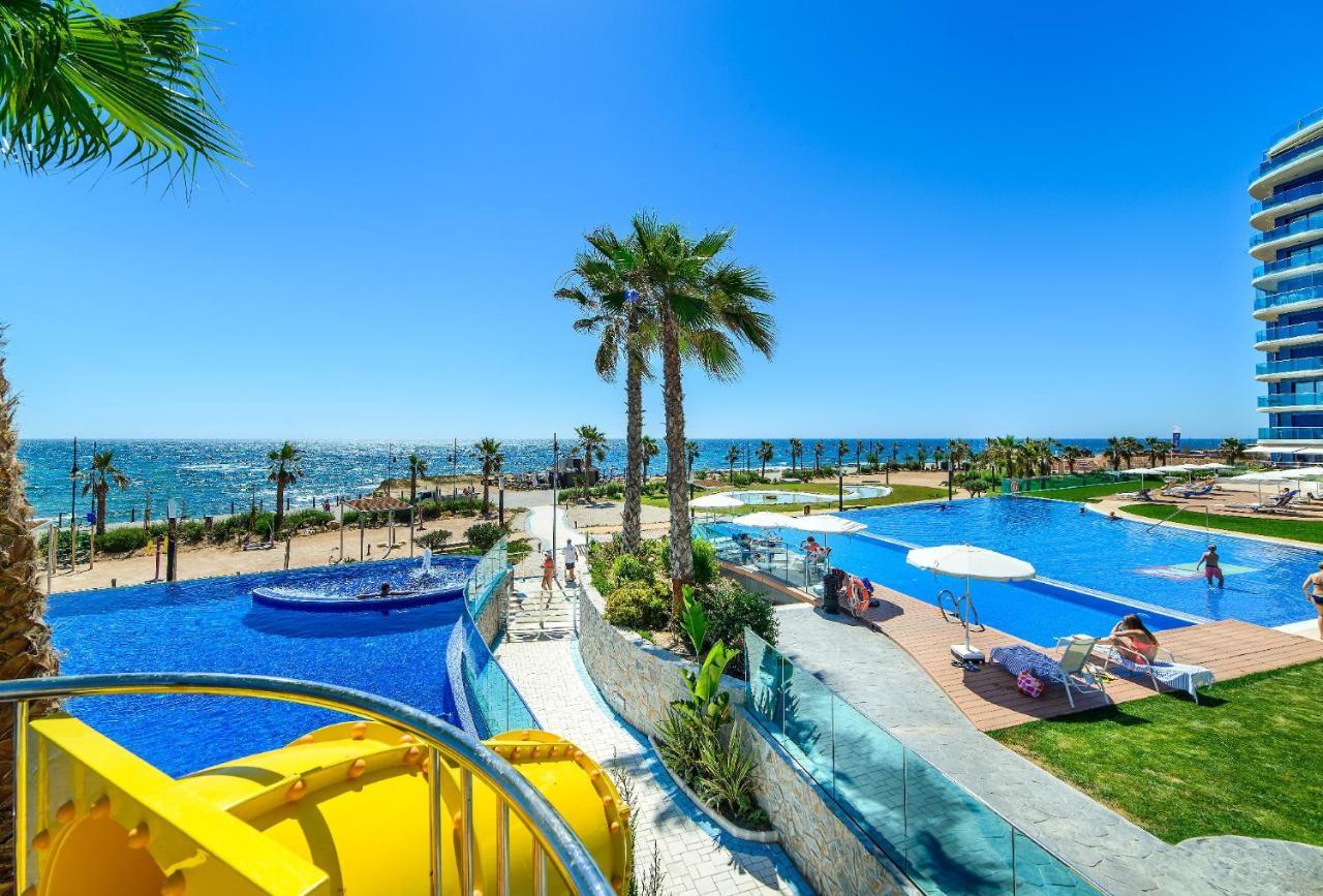 Apartamento En Sea Senses Freya ตอร์เรเวียคา ภายนอก รูปภาพ