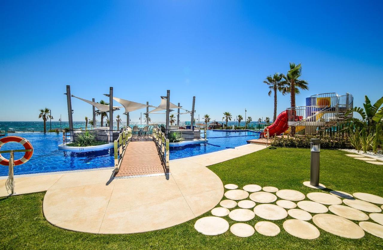 Apartamento En Sea Senses Freya ตอร์เรเวียคา ภายนอก รูปภาพ