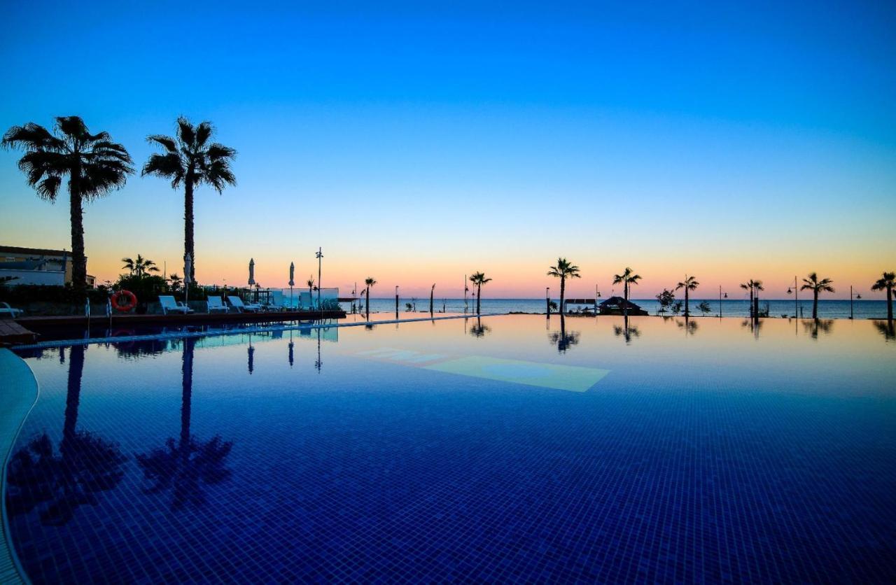 Apartamento En Sea Senses Freya ตอร์เรเวียคา ภายนอก รูปภาพ