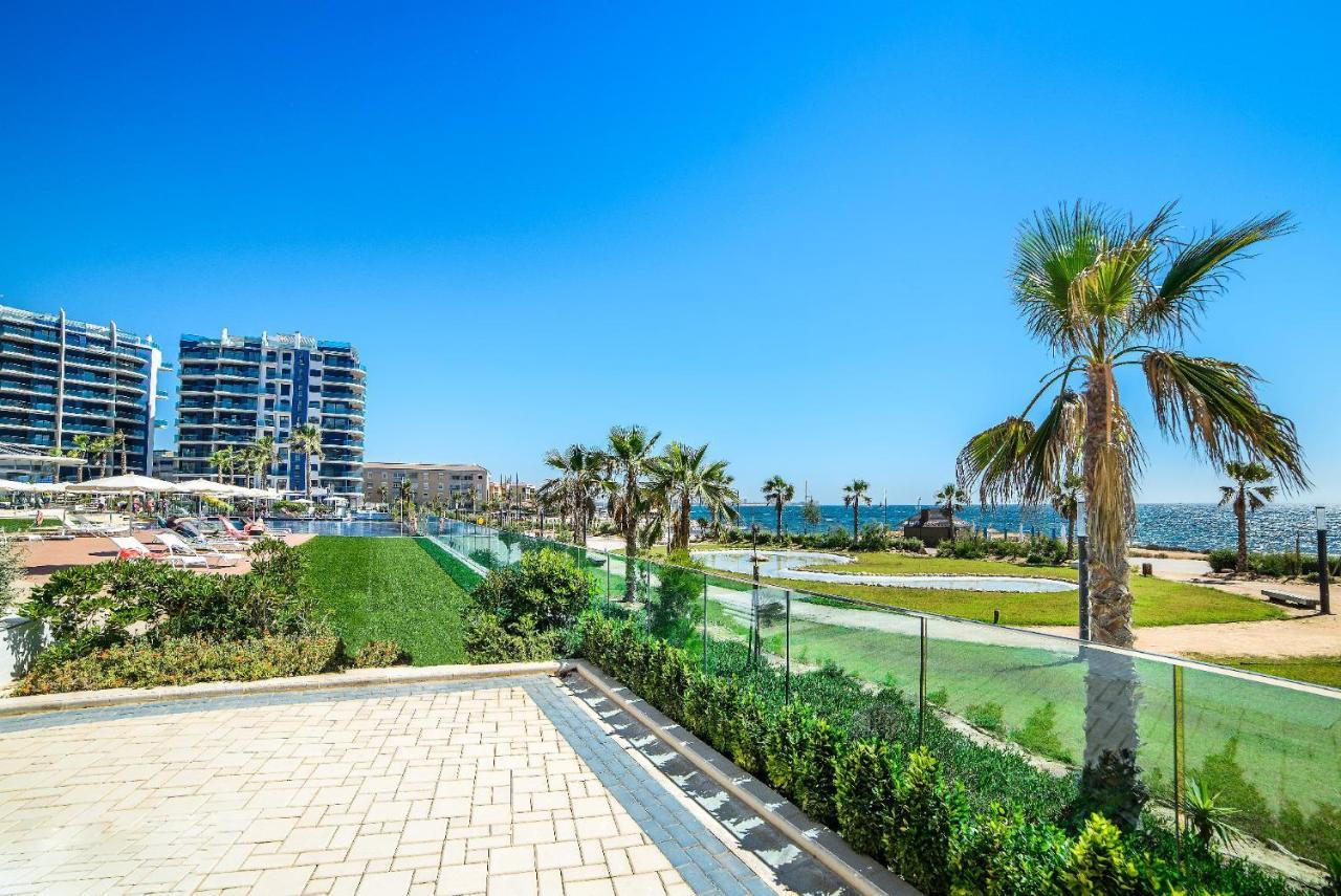 Apartamento En Sea Senses Freya ตอร์เรเวียคา ภายนอก รูปภาพ